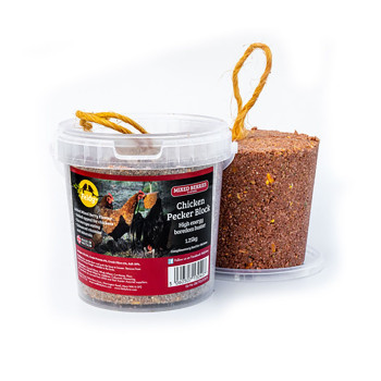 Feldy Chicken Pecker Block - Mixed Berries 1.25kg