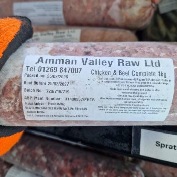 Amman Valley Ltd Frozen Raw Chicken & Beef Complete 1kg